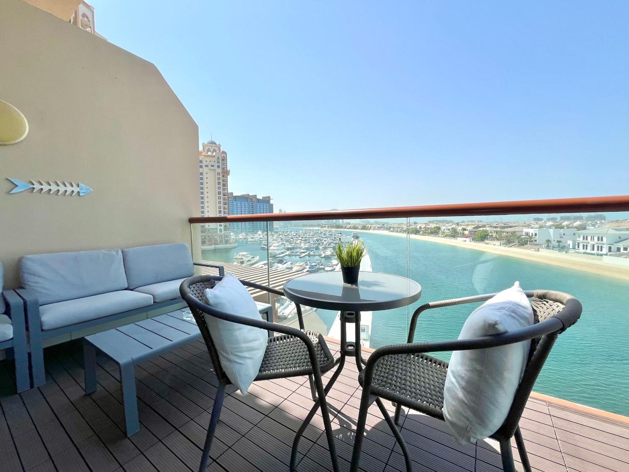 Palm Jumeirah Upgraded & Cozy Boutique Apartment Дубай Екстериор снимка